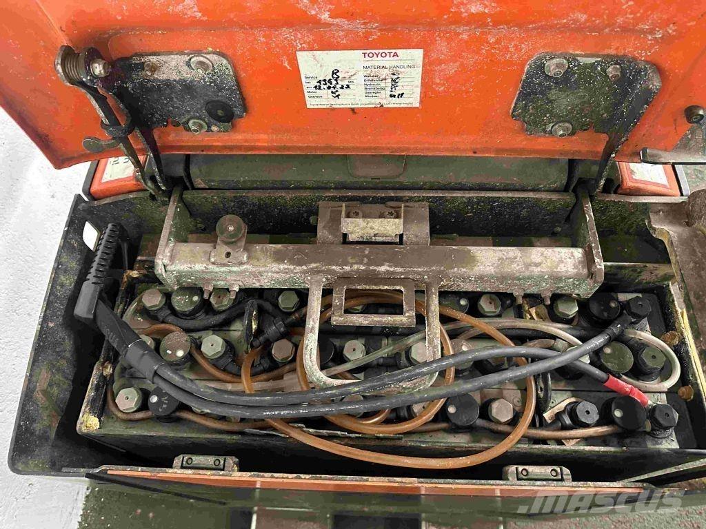 Toyota LPE 200 Transpaletas Electricas