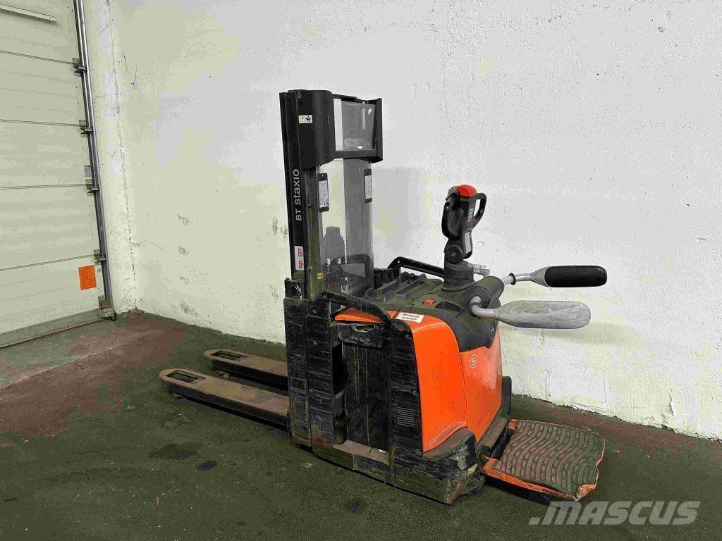 Toyota SPE 200 D Apiladores eléctricos