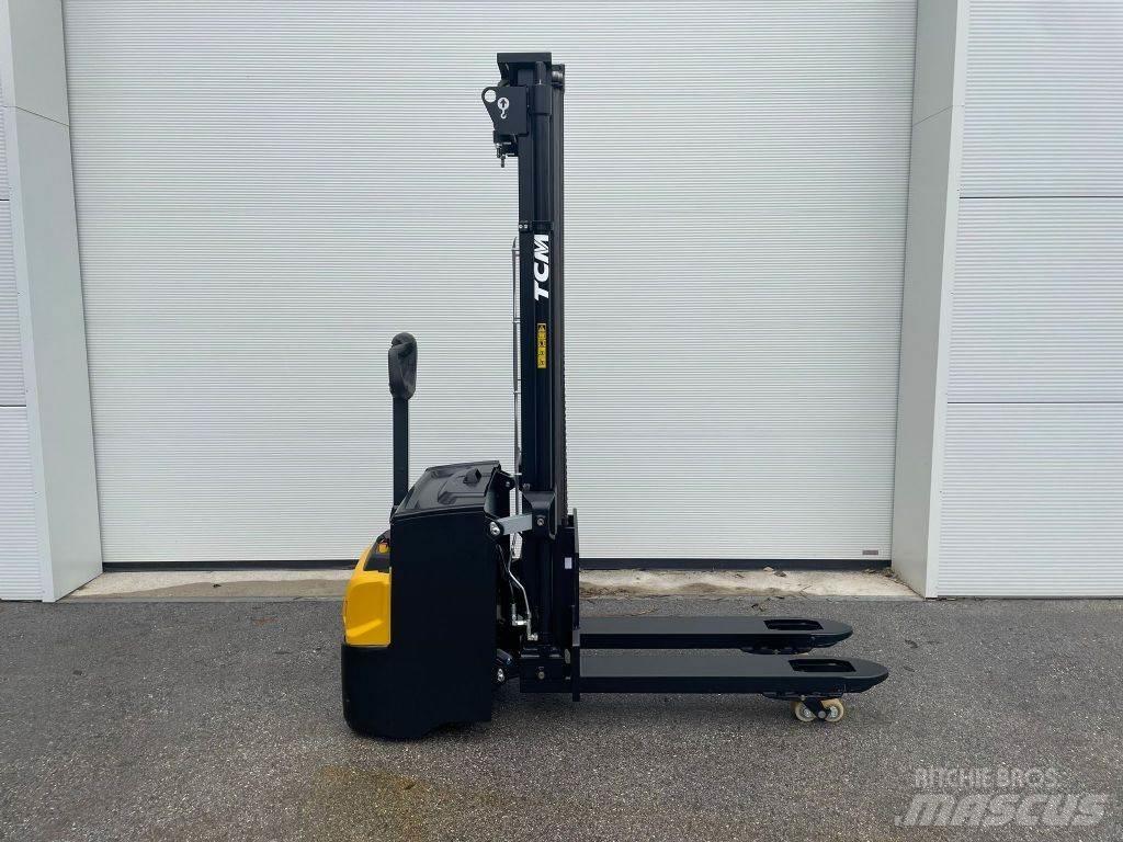 TCM SPW14I-N3 Apiladores eléctricos