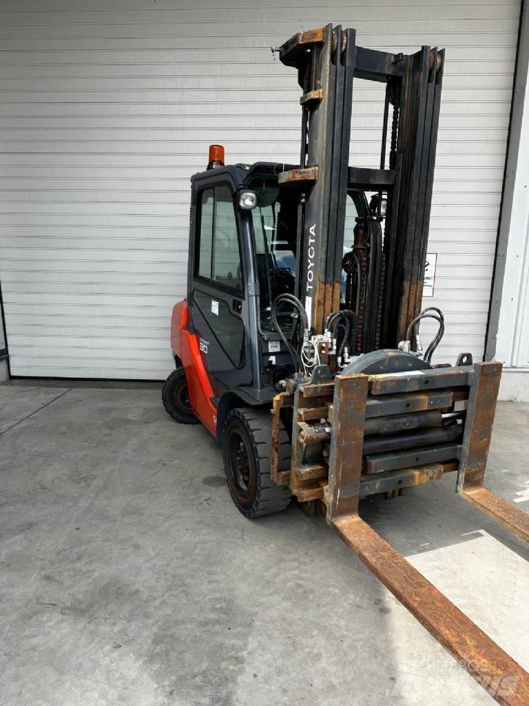 Toyota 06-8FD30F Carretillas diesel