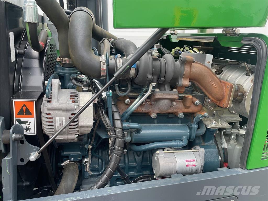 Combilift C4000 Carretillas de carga lateral