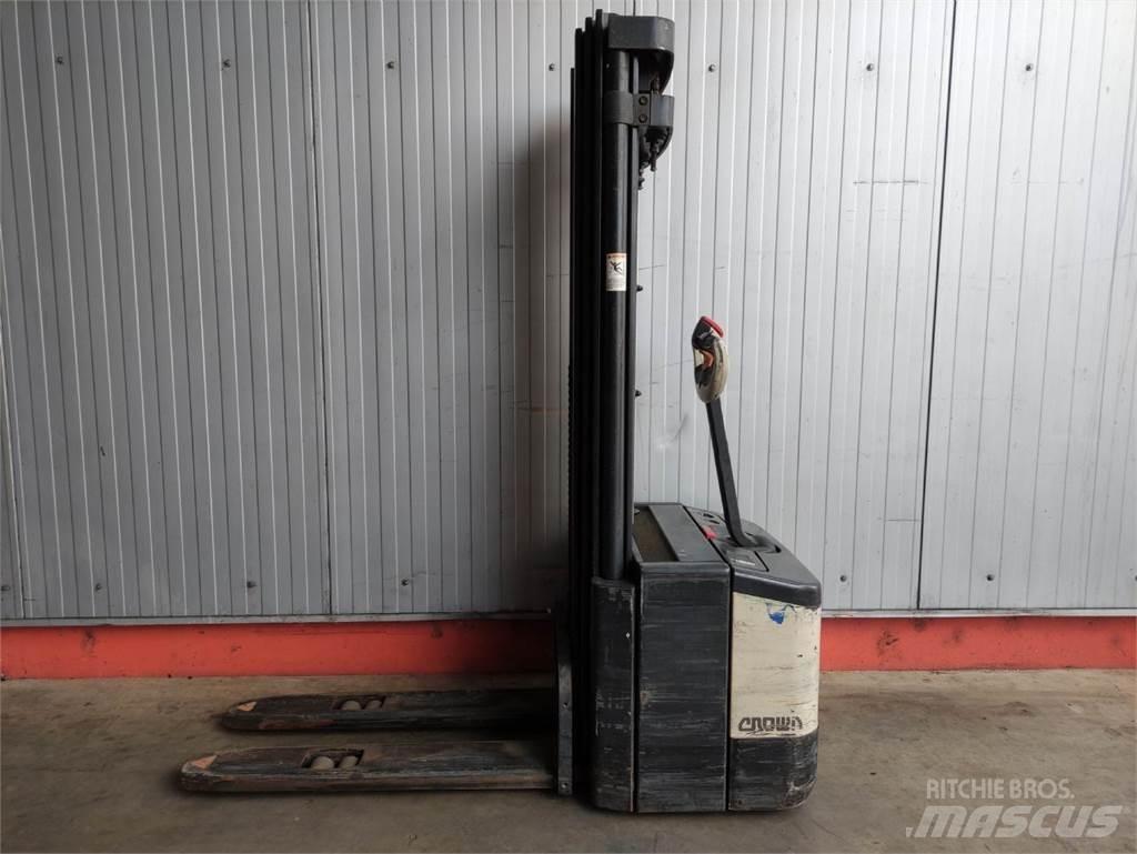 Crown WE 2300-1.6 TT Apiladores eléctricos