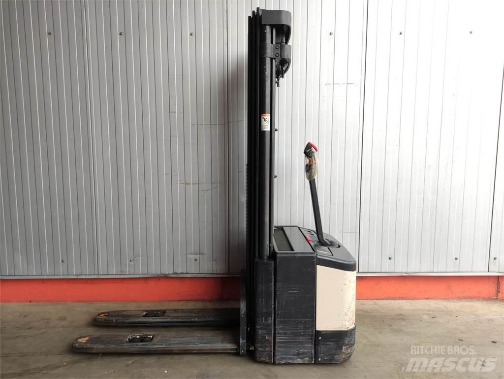Crown WE2300-1.6-TT Apiladores eléctricos
