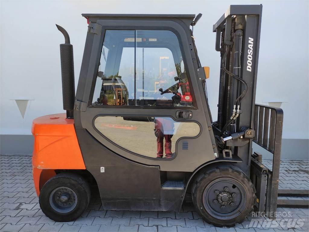 Doosan D30 GP Carretillas diesel