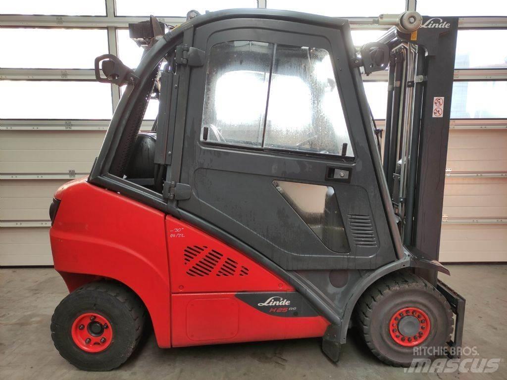 Linde H25T-02-392 EVO Carretillas LPG