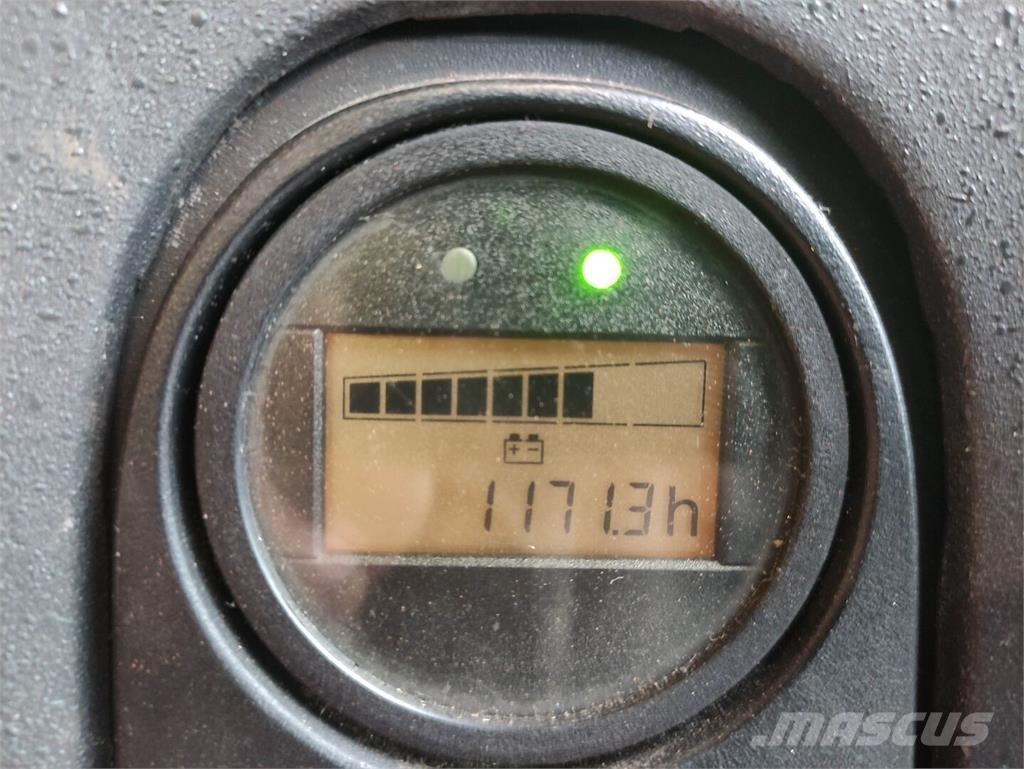 Linde L12 i Apiladores eléctricos