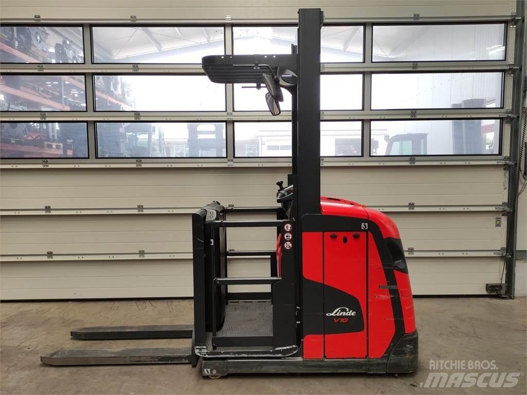 Linde V10-02 Recogepedidos de gran altura