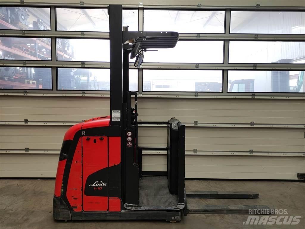 Linde V10-02 Recogepedidos de gran altura