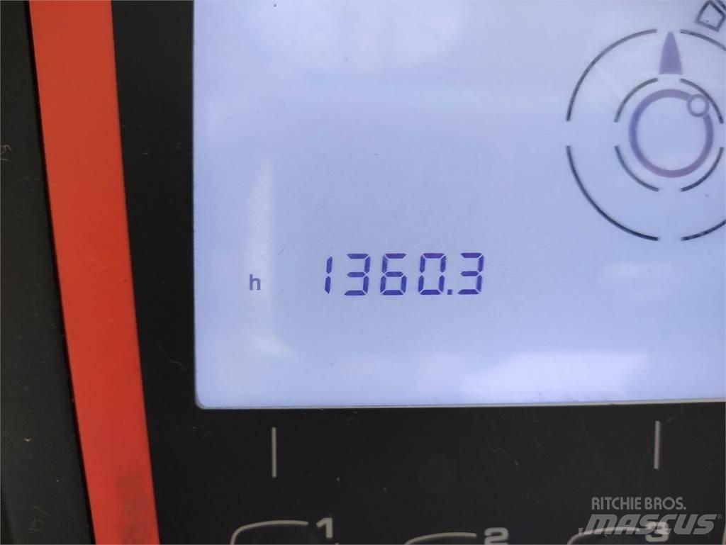 Linde V10-02 Recogepedidos de gran altura