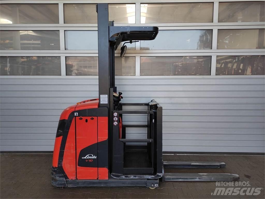 Linde V10-02 Recogepedidos de gran altura