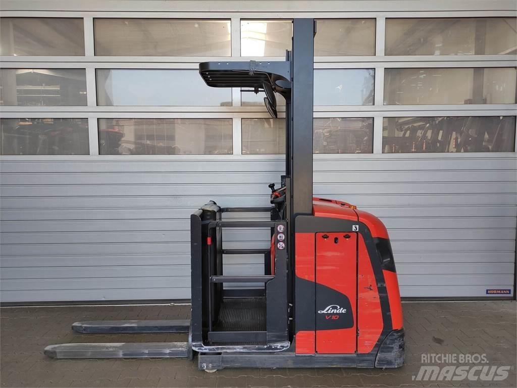 Linde V10-02 Recogepedidos de gran altura