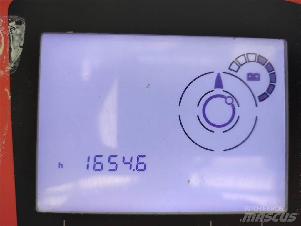 Linde V10-02 Recogepedidos de gran altura