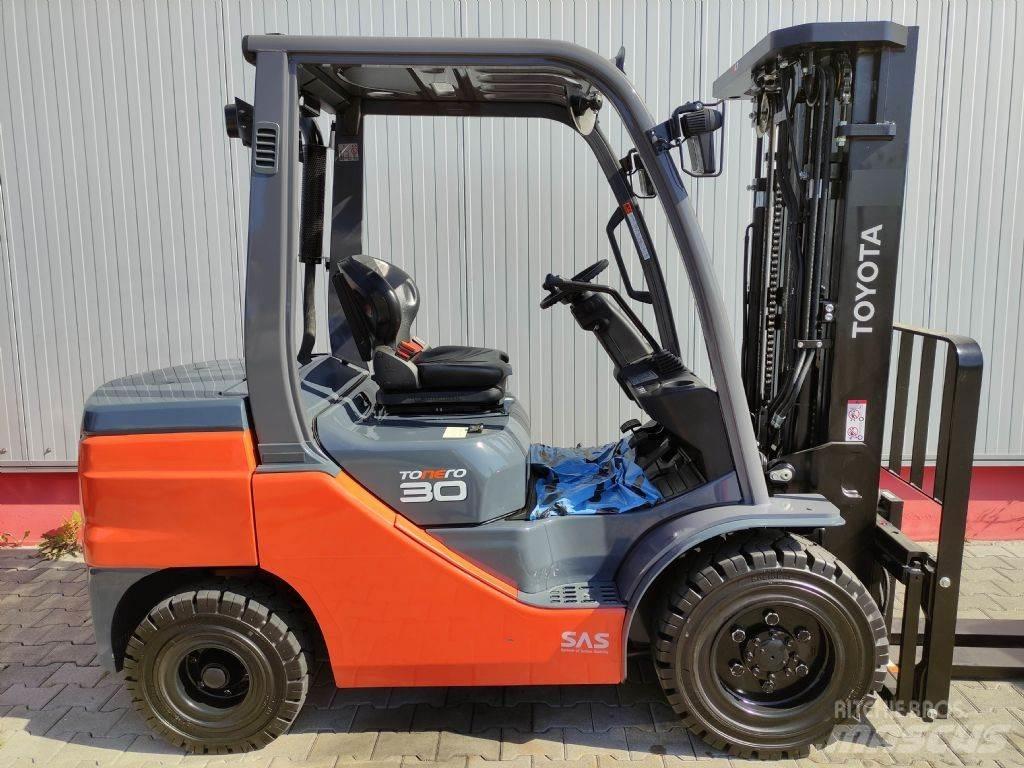 Toyota 52-8FDF30 Carretillas diesel