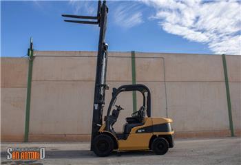 Caterpillar DP 35 N