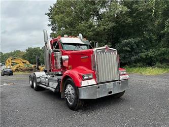 Kenworth W 900