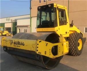 Bomag BW 211 D-4