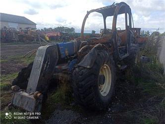 New Holland LM 735  arm