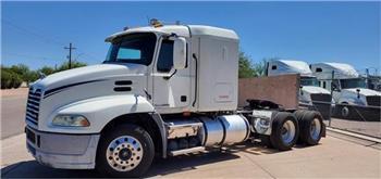 Mack PINNACLE CXU613