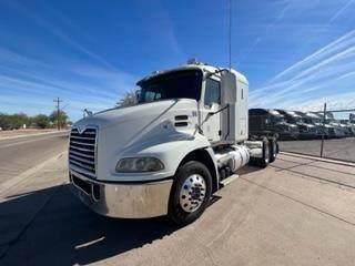 Mack PINNACLE CXU613