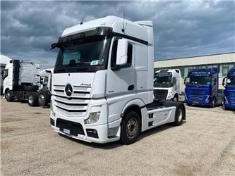 Mercedes-Benz Actros 1848