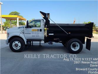 Ledwell TRAILERS FORD DUMPTRUCK 5 YARD ON ROAD