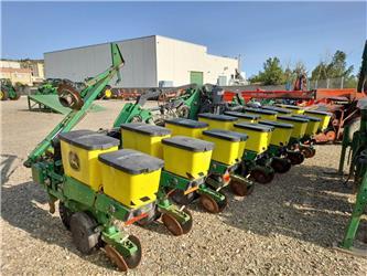 John Deere 1705