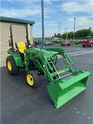 John Deere 2032R