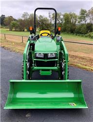 John Deere 3035D