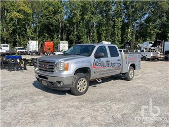 GMC SIERRA 2500HD