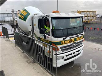 Hino 6x4