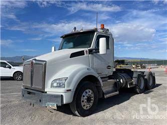 Kenworth T880