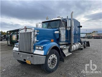Kenworth W-900