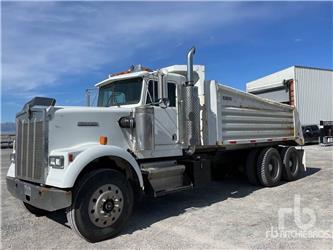 Kenworth W900