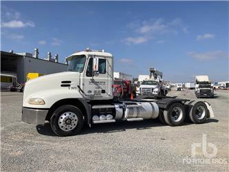 Mack CXU613