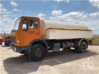 Mercedes-Benz 1624