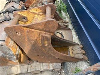  Godet de tranchée pour pelle attache CAT