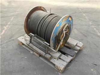 Liebherr LTM 1070 winch