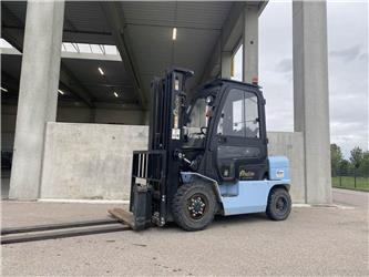 Yale UT25-D