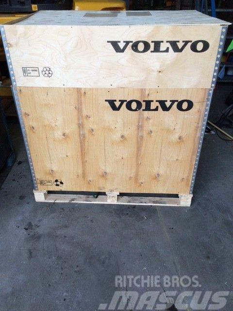 Volvo parts, NEW and USED availlable Cucharones
