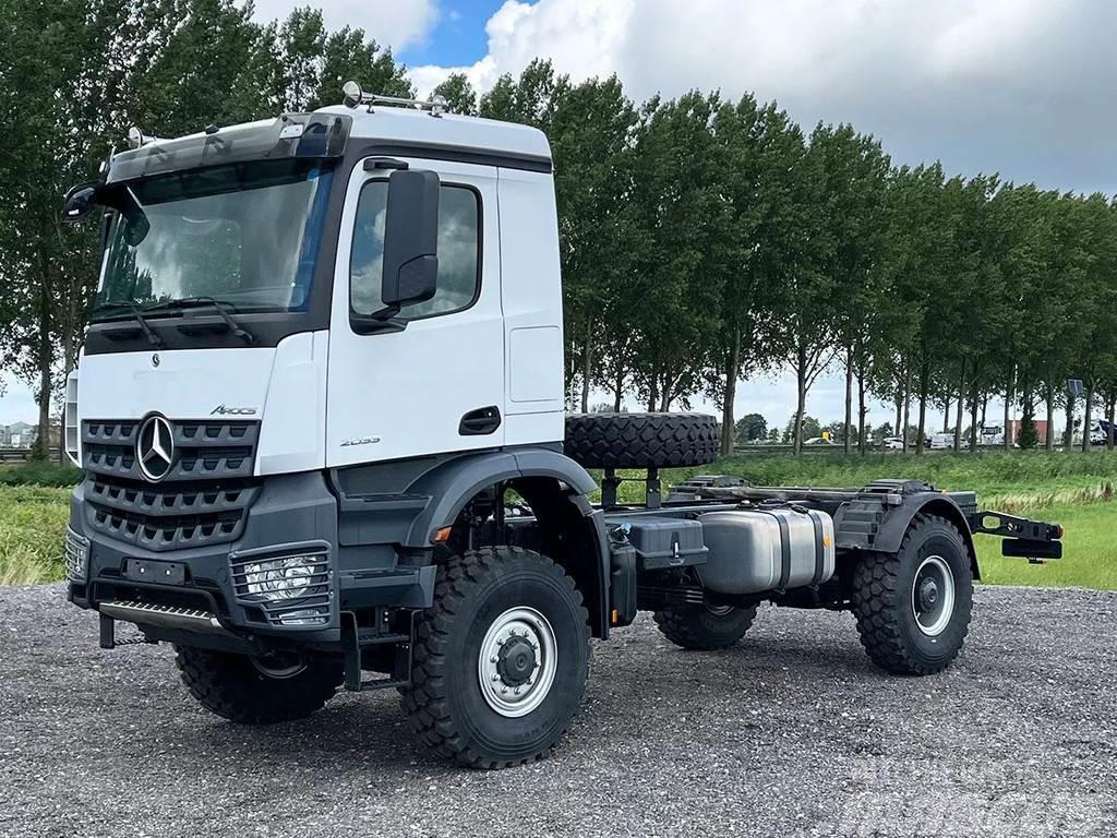 Mercedes-Benz Arocs 2033-A Chassis Cabin (2 units) Camiones chasis