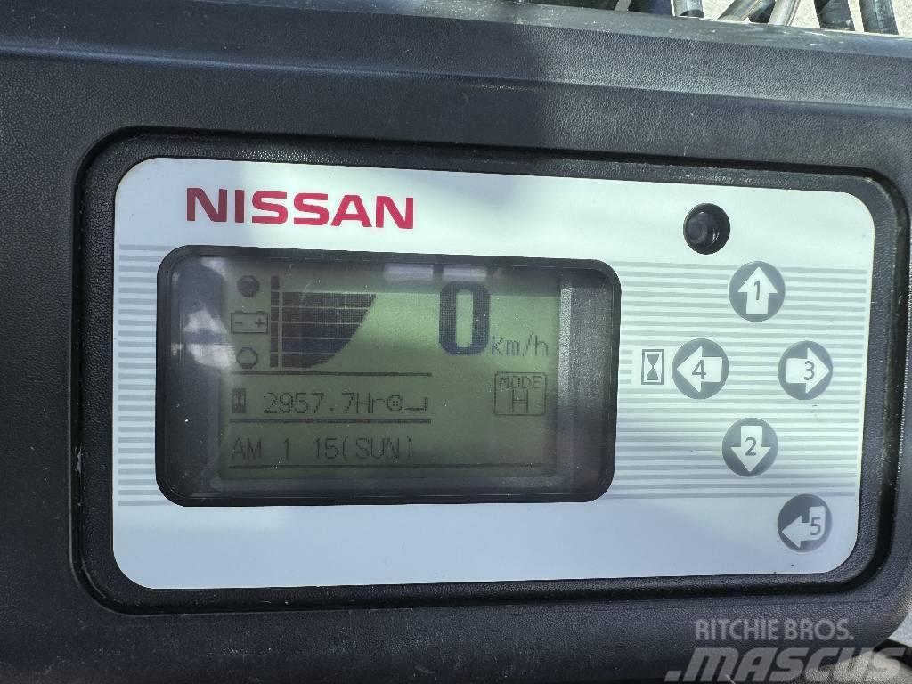 Nissan 1Q2L25Q *Triplex+Kool Reachforcks*2960 h Top Carretillas de horquilla eléctrica