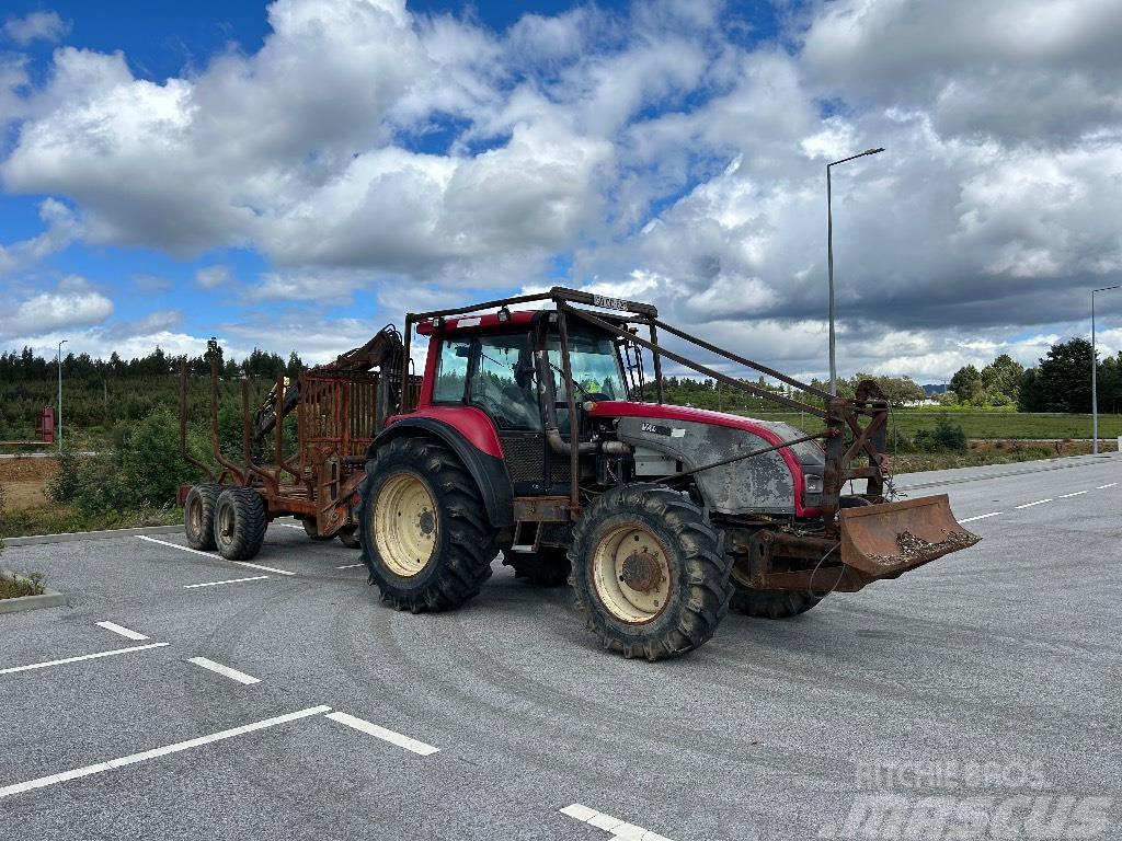 Valtra T 130 Tractor forestal