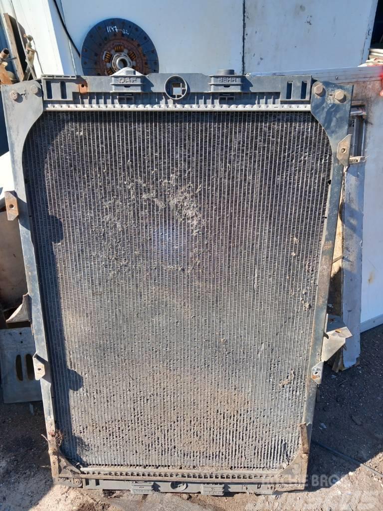 DAF XF95.430 radiator 1617340 Radiadores