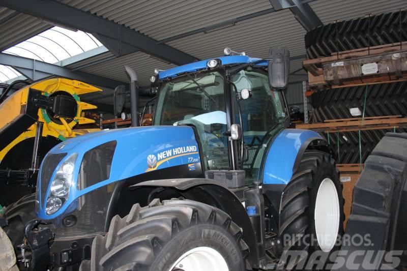 New Holland T7.200 CLASSIC Tractores
