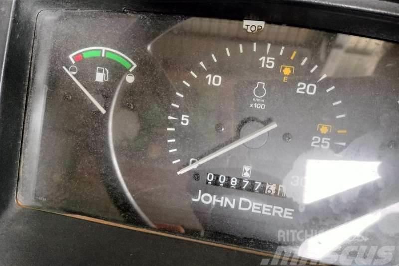 John Deere 5303 TWD Tractores