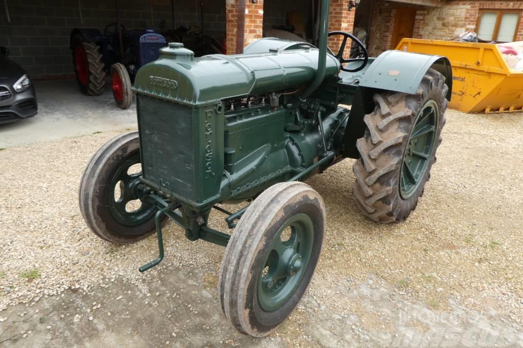 Fordson standard Tractores