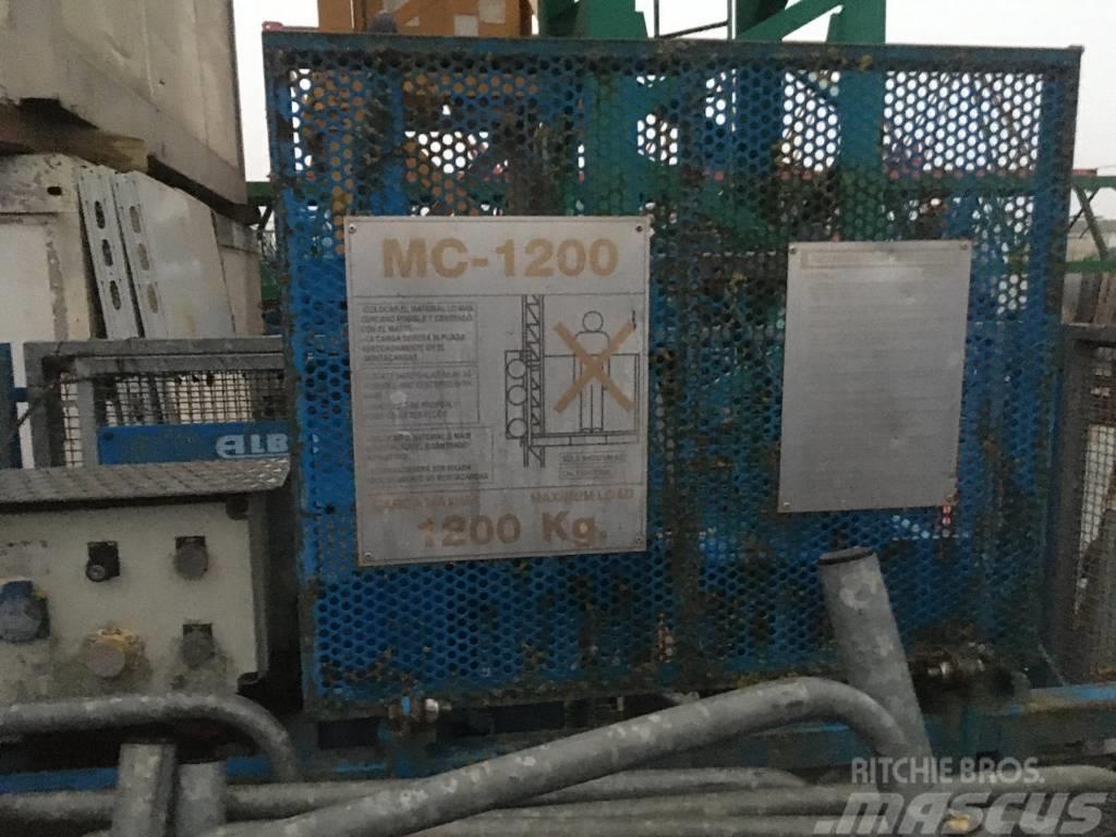  MONTACARGAS POR CREMALLERA ALBA MODELO MC-1200 Otros equipamientos de construcción