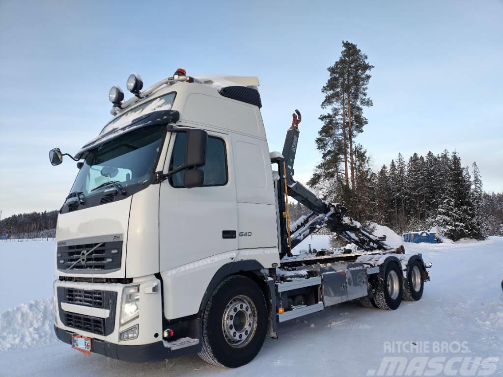 Volvo FH540 6x4 multilift koukkulaite Camiones polibrazo