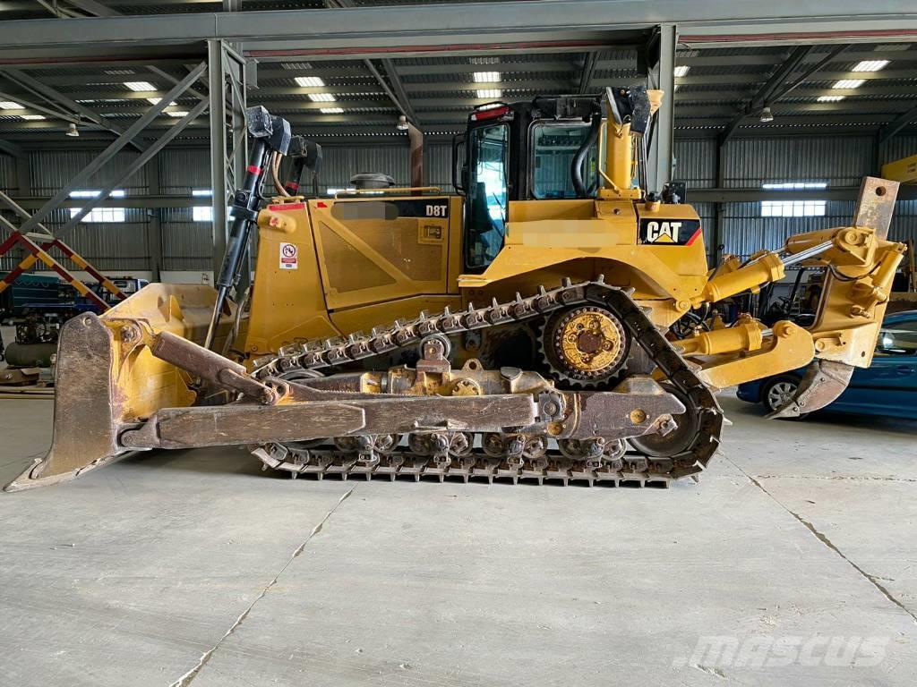 Caterpillar D 8 T Buldozer sobre oruga