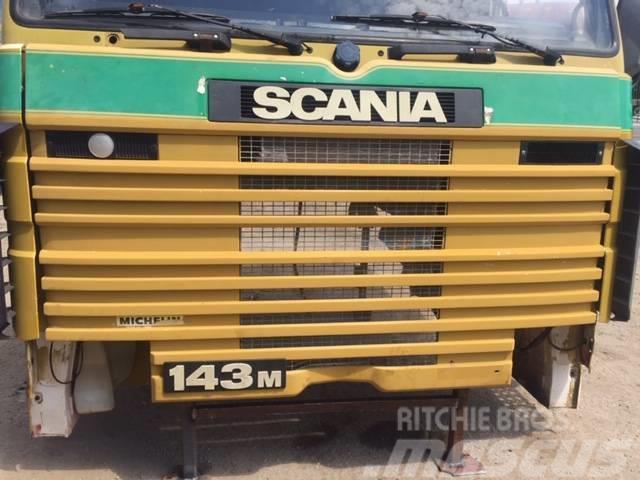 Scania 143-450 Cabinas e interior